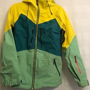 Women’s Trew small ski/snowboard jacket